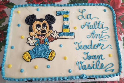 Mickey Mouse Cake