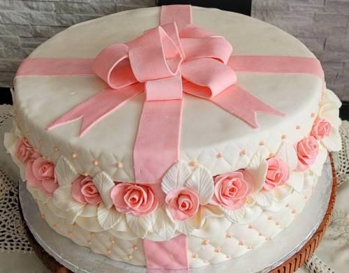 Open Box with Roses